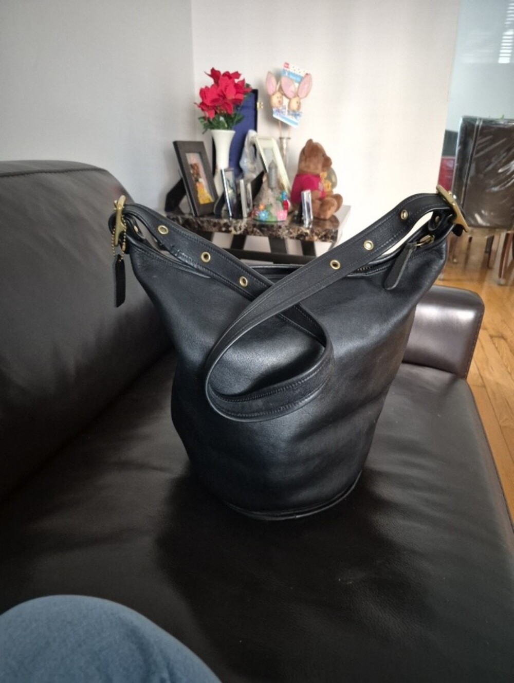 Coach 9085 Black Leather Hobo Bag with Gold Hardware